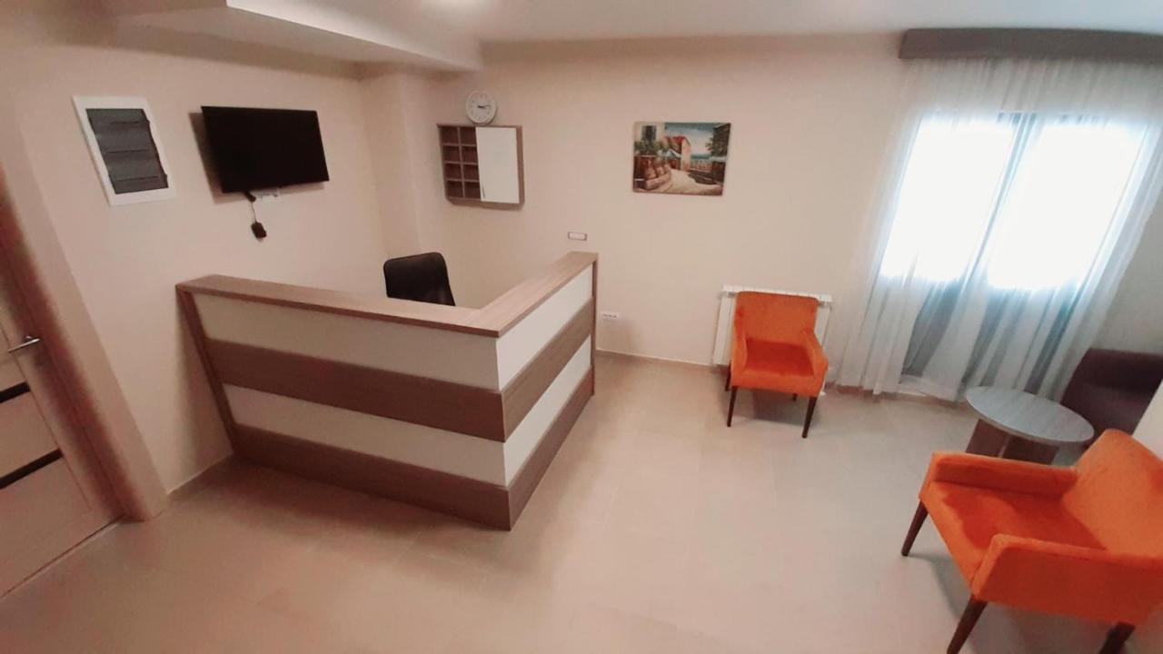 Pilon Apartments Жабляк Экстерьер фото